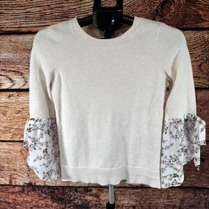 LOFT XS Cream Knit Sweater w/ Floral Ruffle Sleeves | Feminine Chic